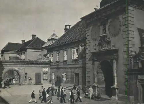 Postcard Poland Częstochowa courtyard of monastery on Jasna Gora