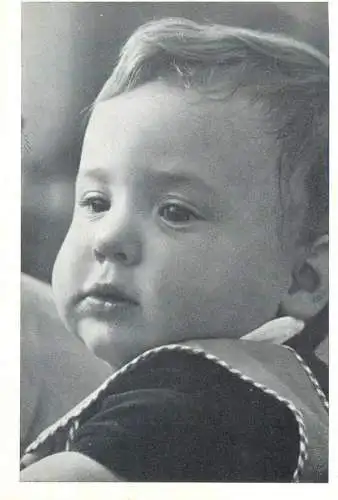 Children portraits ( trimmed damage postcard ) child plummed face