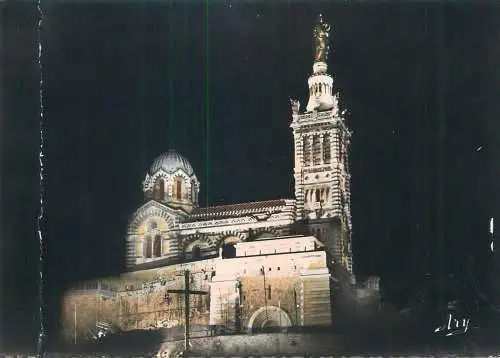 Postcard France Marseille Basilique de Notre-Dame de la Garde vue de nuit