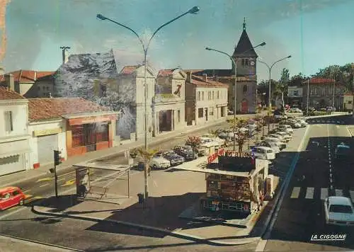 Postcard France Pessac Gironde La Place, La Mairie, l'Eglise