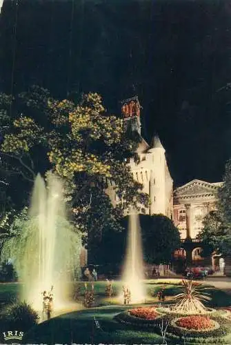 Postcard France Toulouse le Donjon du Capitole et ses Jardins vue de nuit