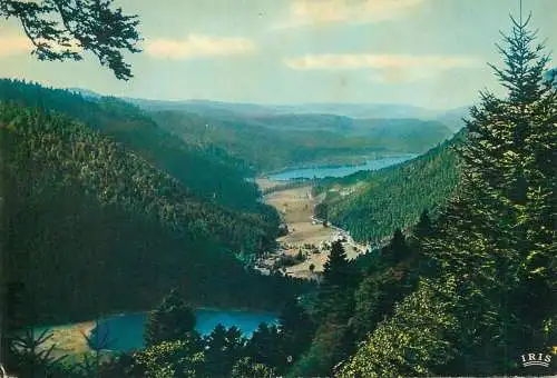 Postcard France Les Hautes-Vosges Vallee des Lacs de Retournemer et de Longmer