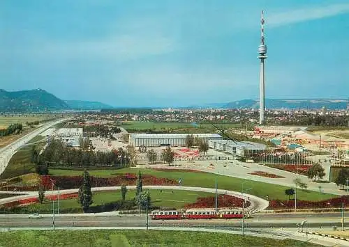 Post card Austria Wien Doanupark mit Donauturm general view tramway