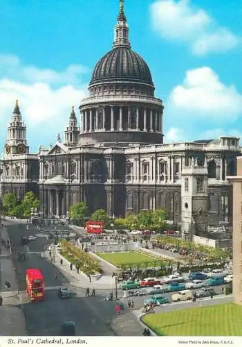 Postcard UK England London St Paul cathedral bus