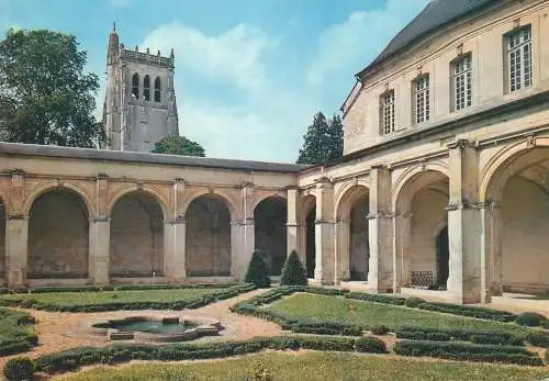 Postcard France Eure Bec-Hellouin le cloitre la tour St Nicolas