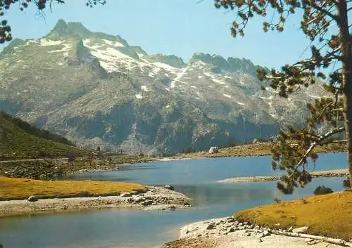 Postcard France le lac d'Aumar et le Pic de Neouvieille 1985