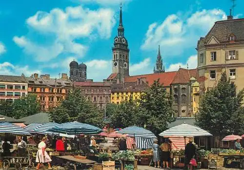 Postcard Germany Munchen Peterskirche Rathausturm