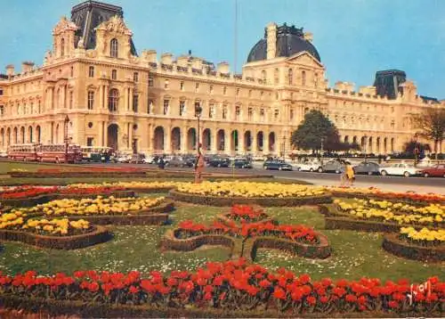 Postcard France Paris jardin des Tuileries Palais du Louvre 1975
