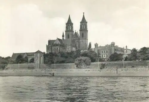 Postcard Germany Magdeburg Der Magdeburger Dom