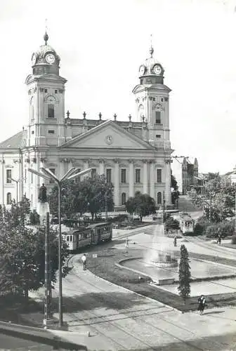 Postcard Hungary Debrecen Reformed Church with the fountain