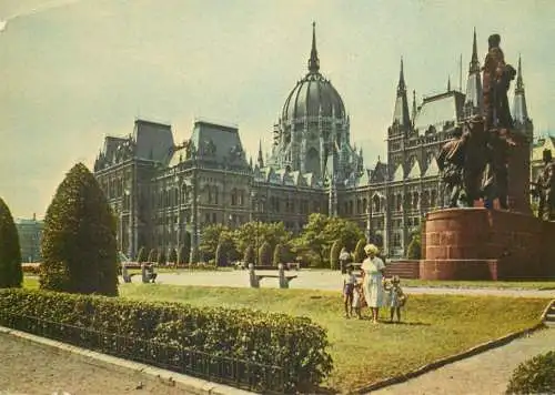 Postcard Hungary Budapest Kossuth Lajos square and Parliament 1967