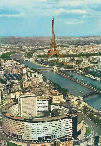 Postcard France Paris La maison de la Radio Tour Eiffel