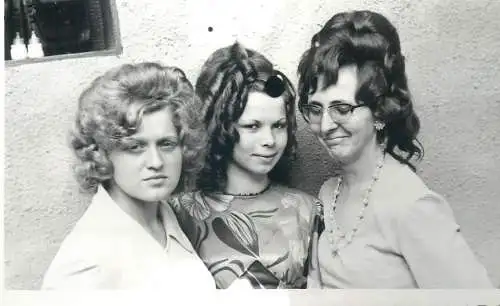 Post card social history elegant, charming ladies smiling instant snapshot real photo