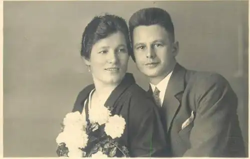 Post card social elegant couple portrait real photo