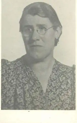 Postcard social history woman portrait real photo