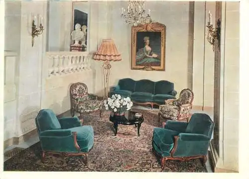 Hotels restaurants postcard France Hotel le Bristol Paris portrait de Marie Antoinette