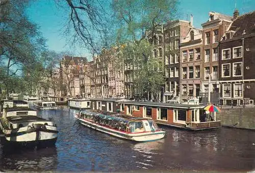 Postcard Netherlands Amsterdam houseboats in the Herengracht in the foreground the houseboat