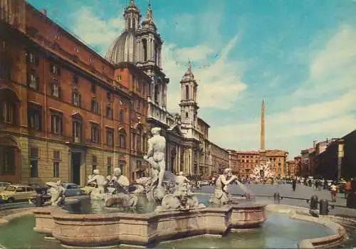 Italy postcard Rome Navonna square fountain 1980