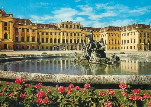Austria postcard Wien Schonbrunn palace 1977