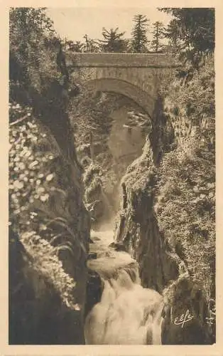 Cauterets gouffre et pont d`Espagne