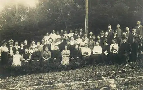 real photo social history memory 1915 Postcard group picture elegant types and scenes outdoor scenery