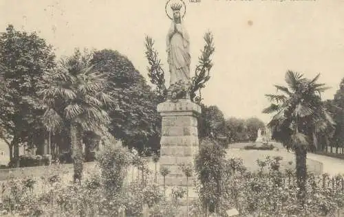 Lourdes la Vierge