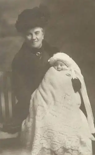 loving grandmother and little child photo Postcard J. McEwan Glasgow