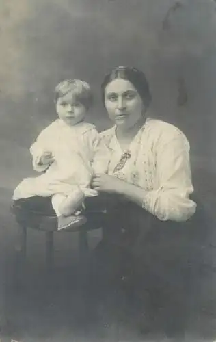Postcard Children and family groups portrait social history mother and daughter picture