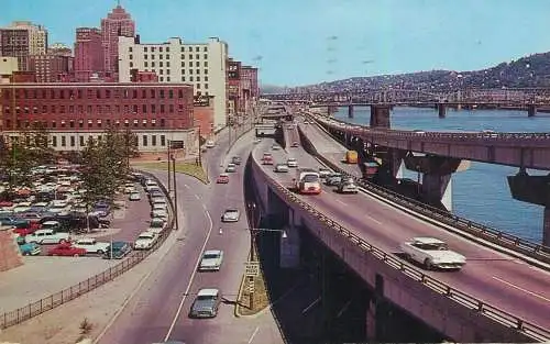 Pittsburg interchanges to Penn-Lincoln Parkway showing ramps to Fort Pitt Bridge 1962