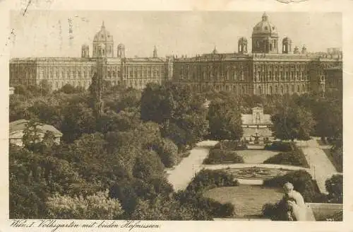 Post card Austria Wien I Volksgarten mit beiden Hofmuseen
