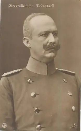 General lieutenant Erich Ludendorff