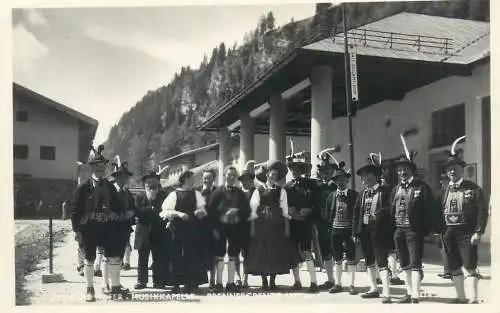 Brennergrenze Brennerpass musikkapelle alpine folk musicians photo postcard