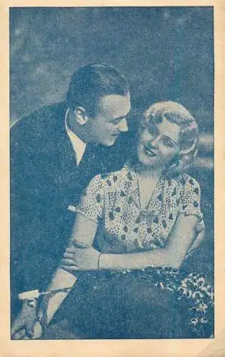 Couples postcard Romania joy romance love elegance amour 1940s
