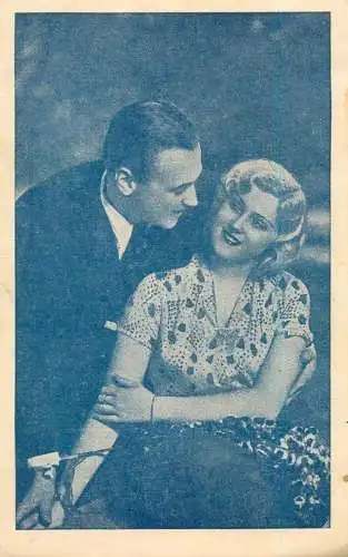 Couples postcard Romania joy romance love elegance amour 1940s