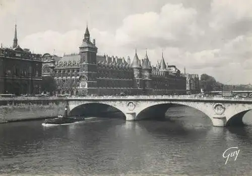Postcard France Paris et ses merveilles La Seine, le pont au change et le Palais de Justice