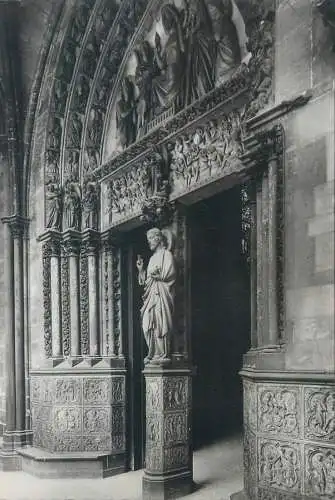 Postcard France Paris La Sainte Chapelle du Palais porte de la chapelle statue detail view