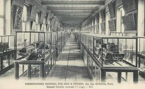 Conservatoire National des Arts & Metiers Paris Grande Galerie Centrale
