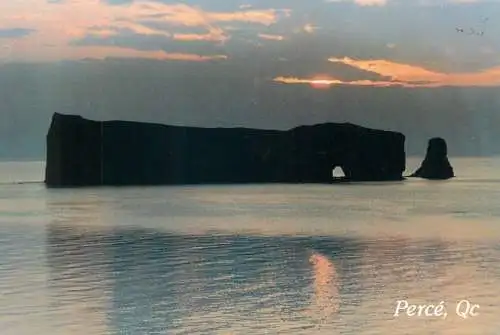 Postcard Canada Quebec Perce Rock unforgettable sunrise