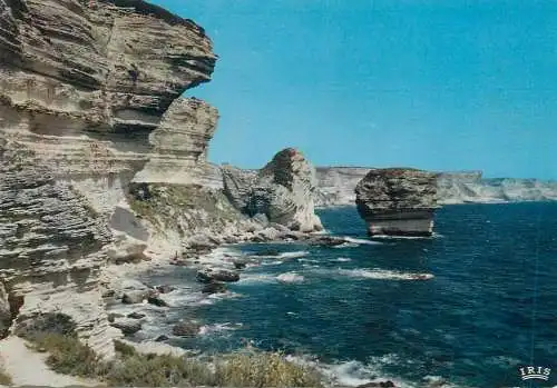 Postcard France Bonifacio les Falaises