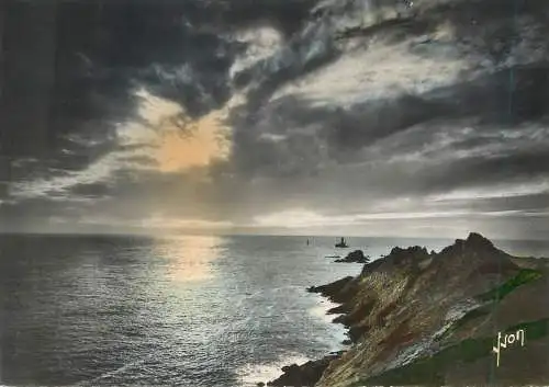 Postcard France Pointe du Raz coucher de soleil