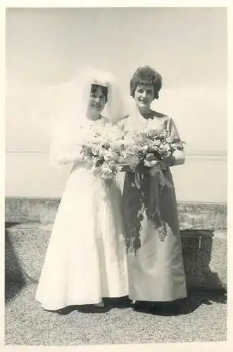 Real photo wedding social history bride flower bouquet Koch lady elegance