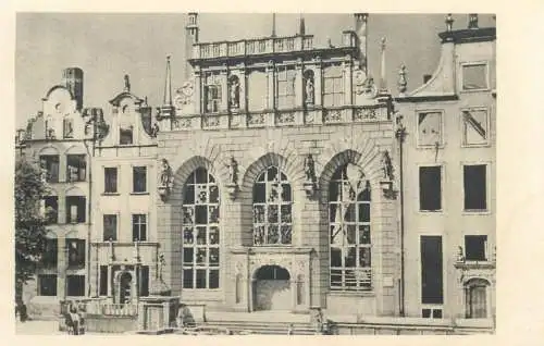 Poland postcard Gdansk ruiny Dworu Artusa Ksiazka j Wiedza