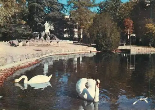 Postcard France Luchon Lac de Quinconoces cygnes