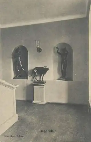 Weimar Louis Held Postkarte Treppenflur Wohnungen, Zimmer Innenansichten Treppenflur mit Skulpturen
