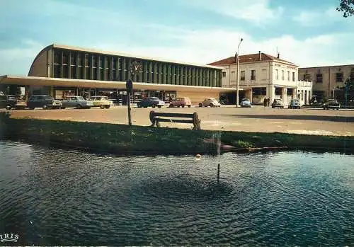 Postcard France Laon la Gare