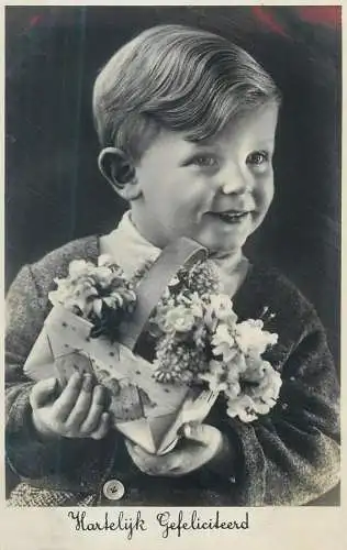 Postcard Netherlands greetings children portraits Hartelijk Gefekiciteerd miniature flower basket gift