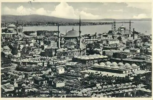 Turkey Istanbul vue panoramique de Bazar 1939 mosque in distance