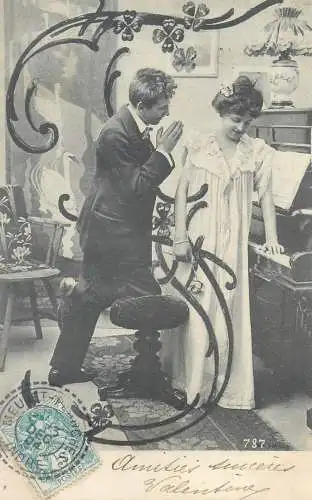romantic couple intimacy love elegance affection piano lamp France 1904 postcard