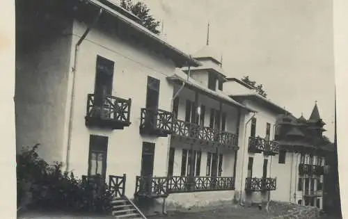 House inn to identify real photo postcard