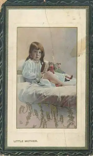 Enfants Little mother Tuck's Happy Childhood Postcard cute girl playing with dolls